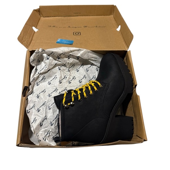 NWT Seven 7 Flatiron Boot Size 8 - Picture 12 of 13